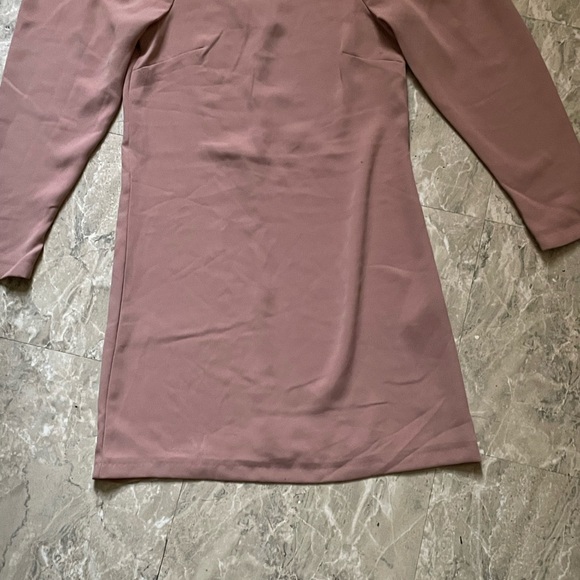 H&M pink dress just like the picture size 2 - Picture 7 of 7